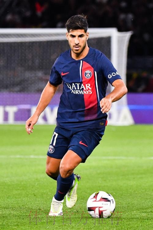 巴萨一直很喜欢阿森西奥 有意在明夏将其签下 巴萨一直很喜欢阿森西奥 有意在明夏将其签下